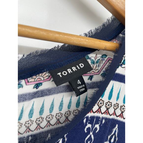 Torrid Short Sleeve Challis Tapestry Midi Dress Size 4 Flowy Feminine - Picture 4 of 5